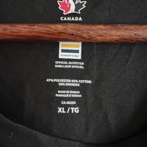 NWT Hudson’s Bay Olympic Athletic Shirt - Picture 4 of 4